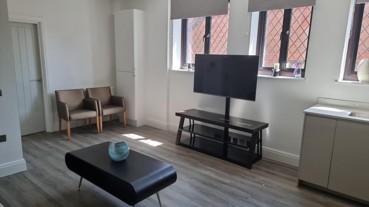 Jasmin Apartments - Luxury 1 & 2 Bedroom Units With Free Parking Bushey Eksteriør billede