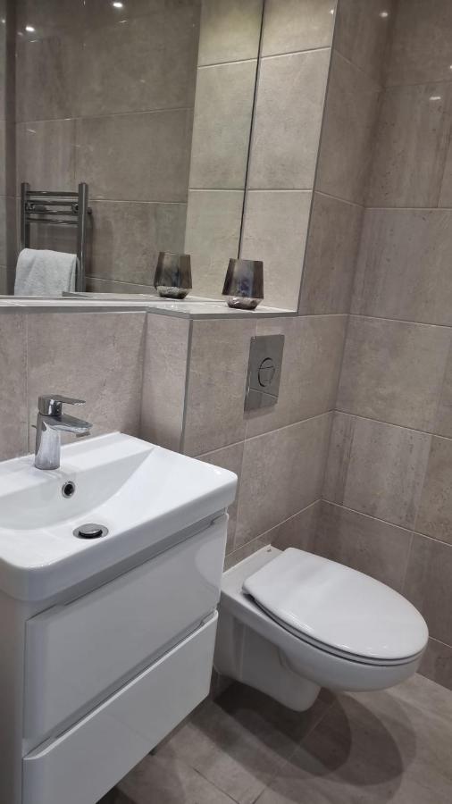 Jasmin Apartments - Luxury 1 & 2 Bedroom Units With Free Parking Bushey Eksteriør billede